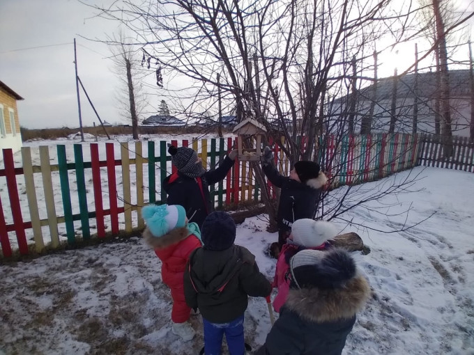 Кормушка для Синички Кормушка для Синички.